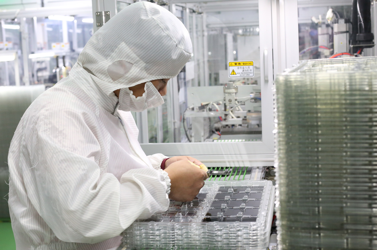 lcd顯示屏行業(yè)如何更好的發(fā)展？【海飛智顯】-lcd生產(chǎn)廠家